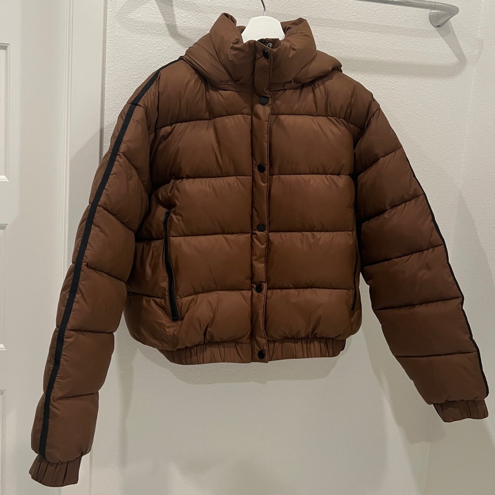 Alo Yoga Aspen Puffer Coat Cinnamon Brown Size Medium Worn Once
